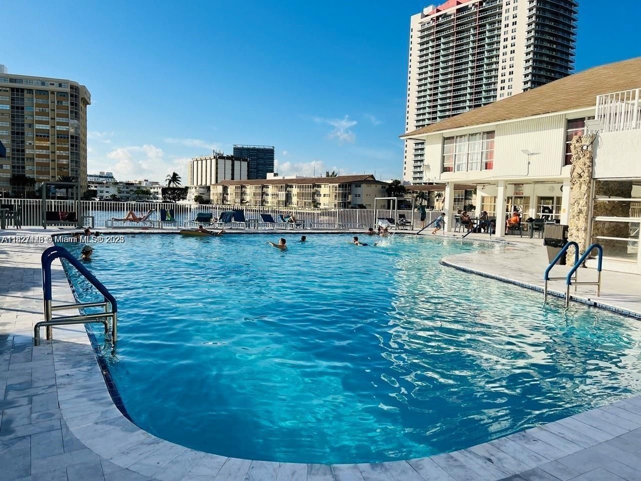 1833 S Ocean Dr, Unit 1702, Hallandale Beach, FL 33009 Photo