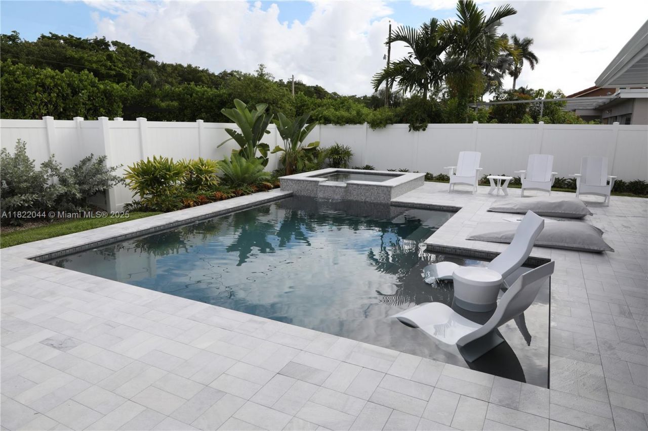 1321 Garfield St, Hollywood, FL 33019 Photo