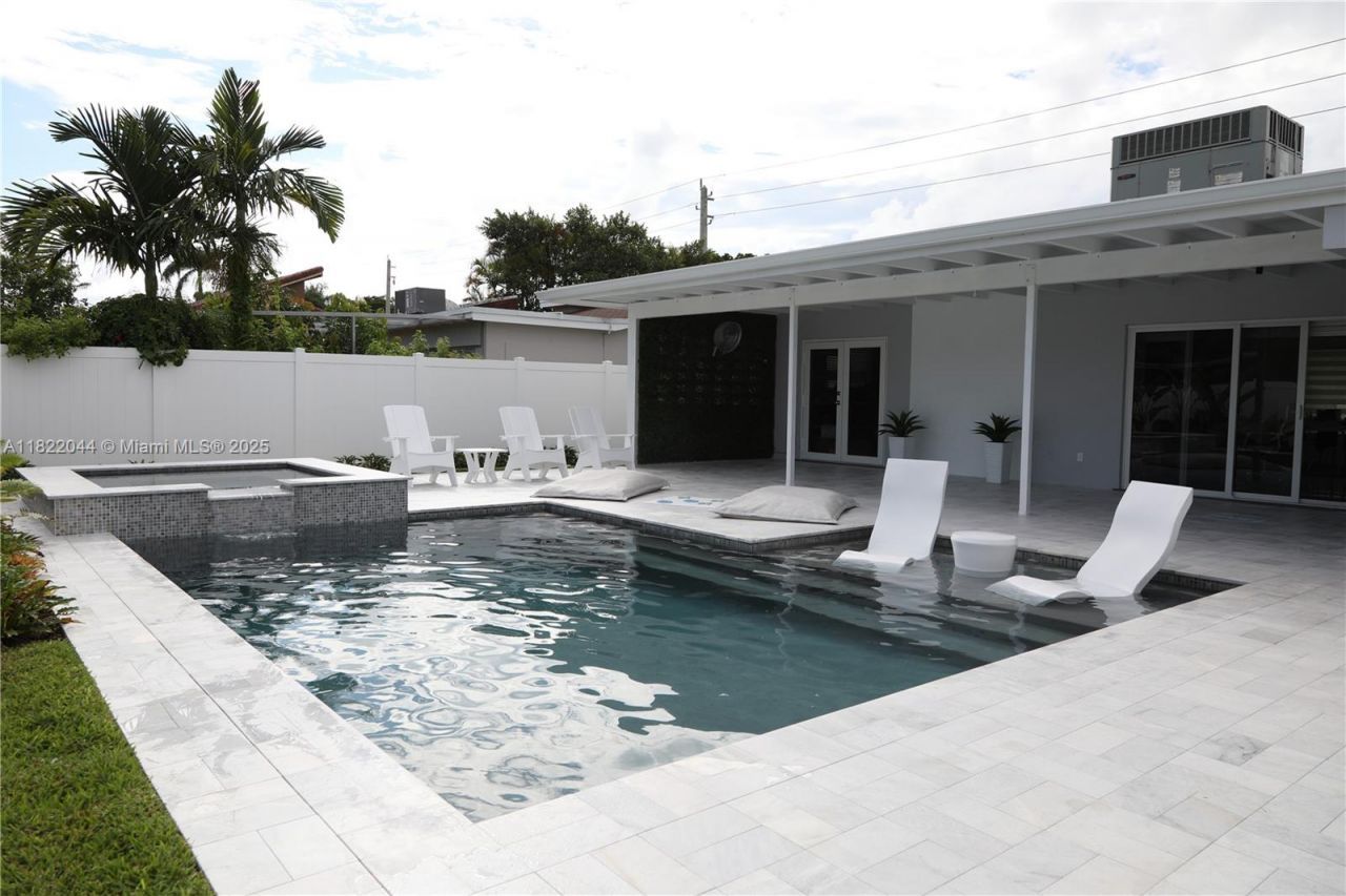 1321 Garfield St, Hollywood, FL 33019 Photo