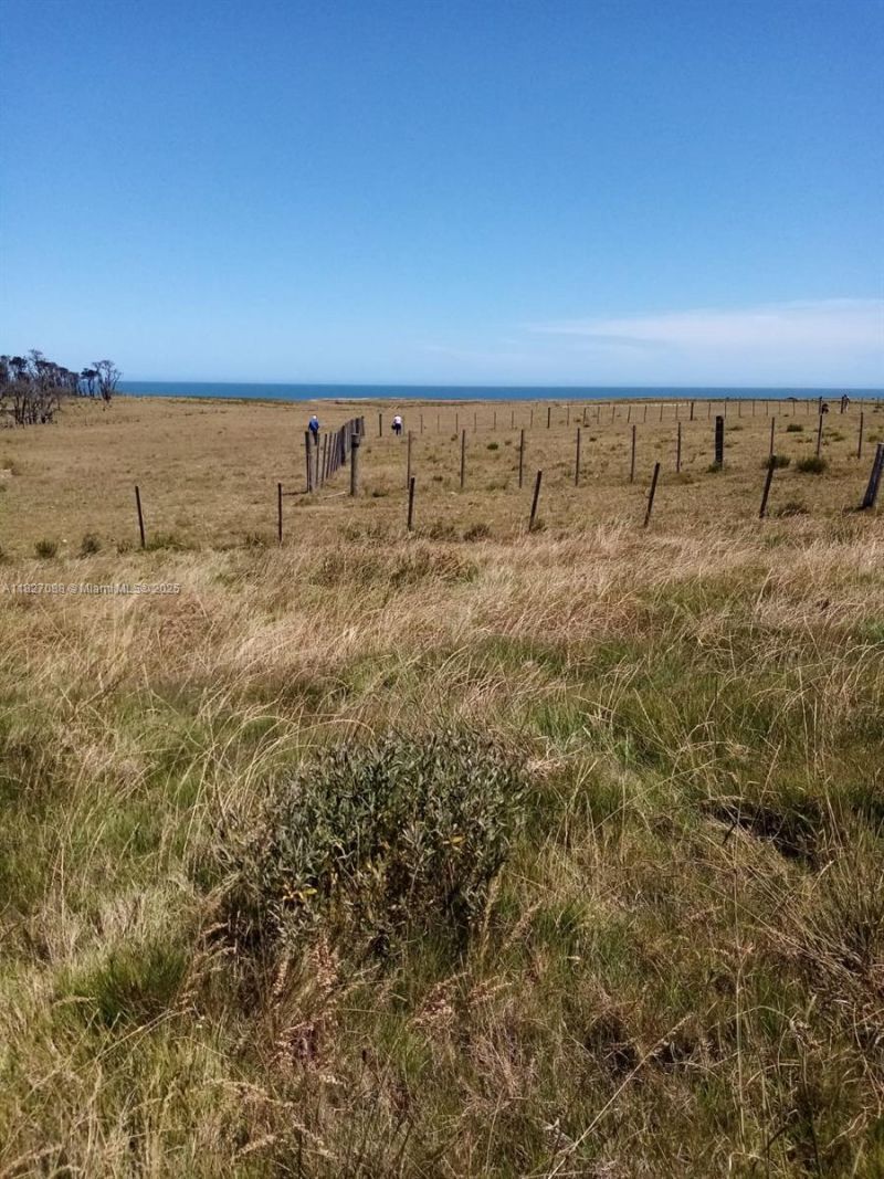 3320 Hummingbird, Palm Bay, FL 32908 Photo