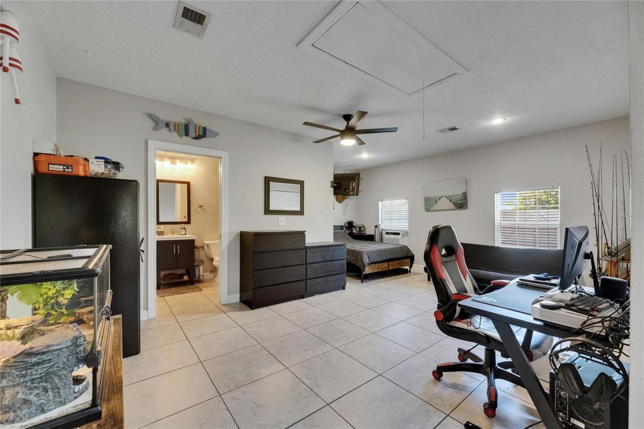 4312 James L Redman Parkway, Plant City, FL 33567 Photo