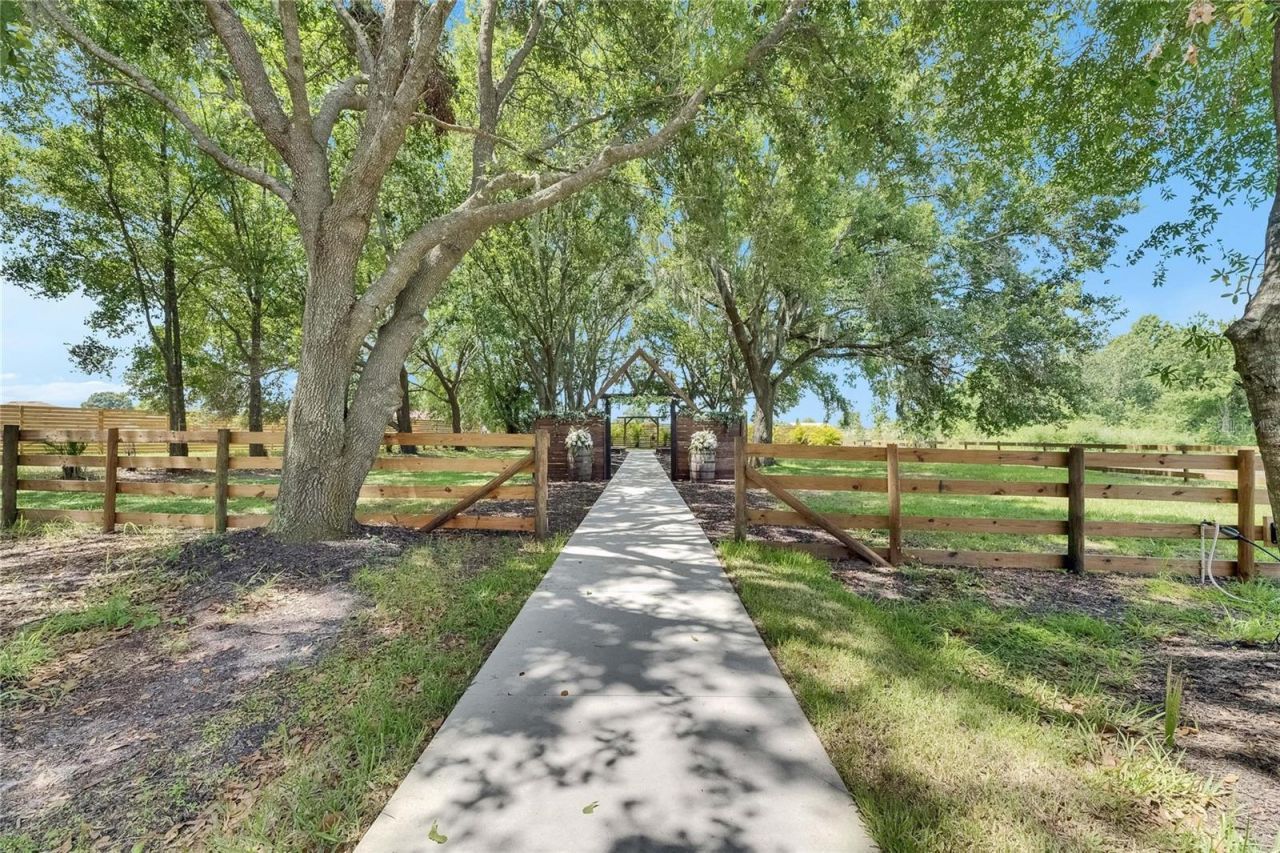 4312 James L Redman Parkway, Plant City, FL 33567 Photo