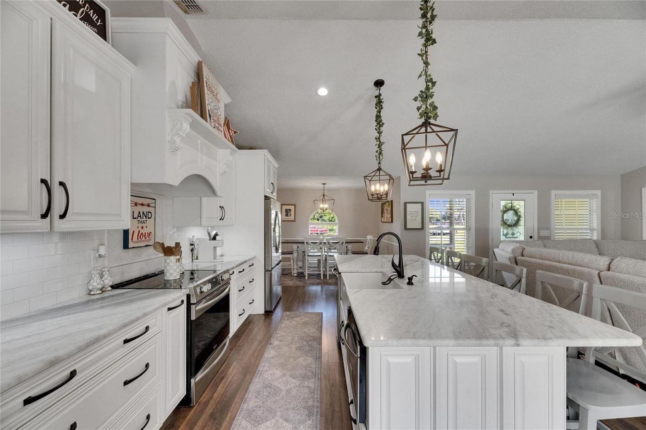 4312 James L Redman Parkway, Plant City, FL 33567 Photo