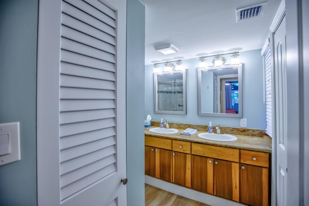 8301 Marina Villas Drive, Unit 8301, Duck, FL 33050 Photo