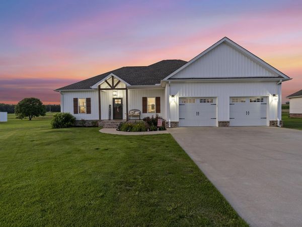 27401 Co Rd 14, Florence, AL