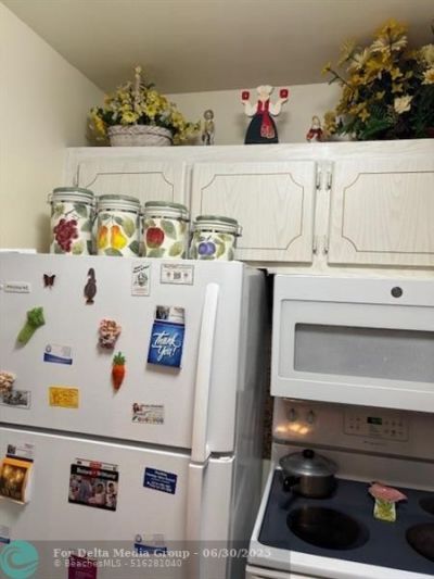 183 Camden H, Unit 183, West Palm Beach, FL 33401 Photo