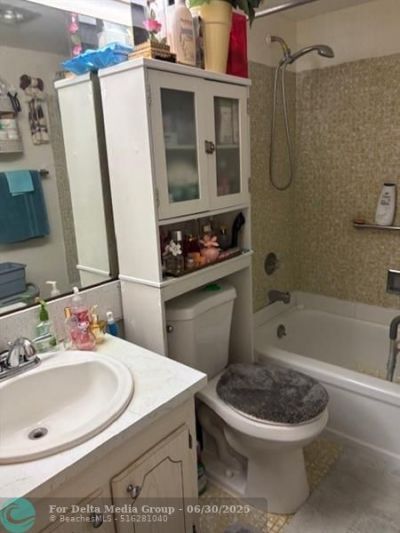 183 Camden H, Unit 183, West Palm Beach, FL 33401 Photo