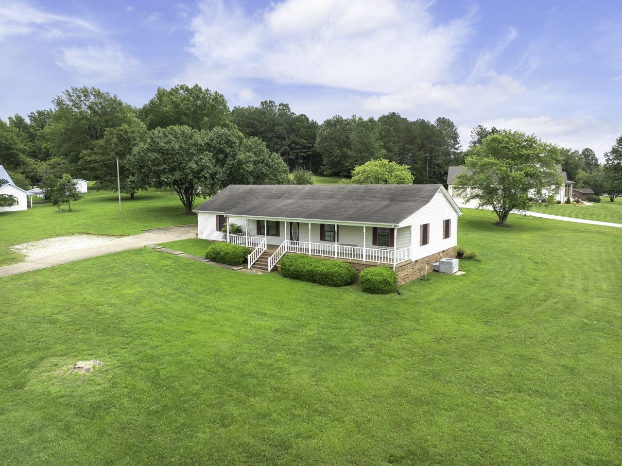 17930 Main St W, Huntingdon, TN 38344 Main Photo