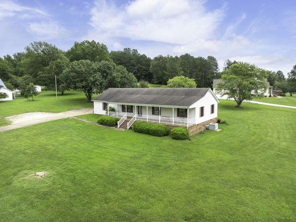 17930 Main St W, Huntingdon, TN 38344