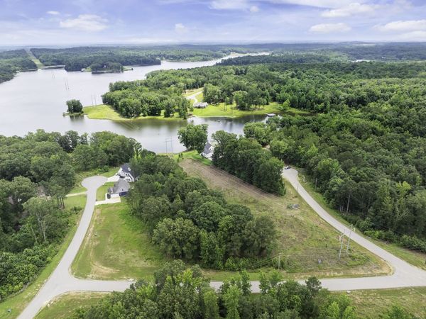 0 Shoreline Dr, Huntingdon, TN 38344