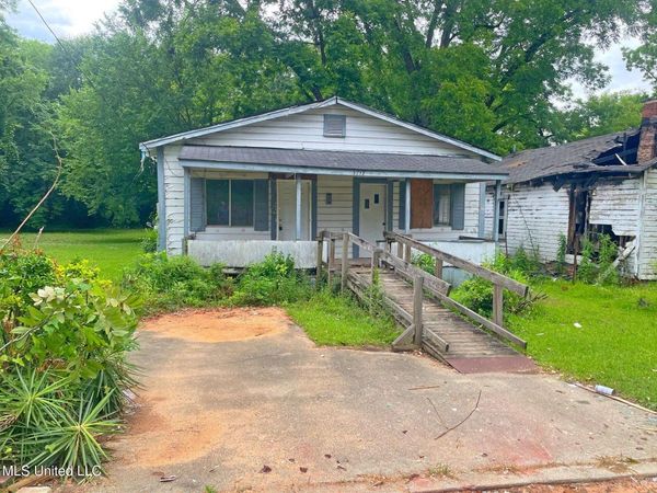 1717 9th Avenue, Meridian, MS 39301