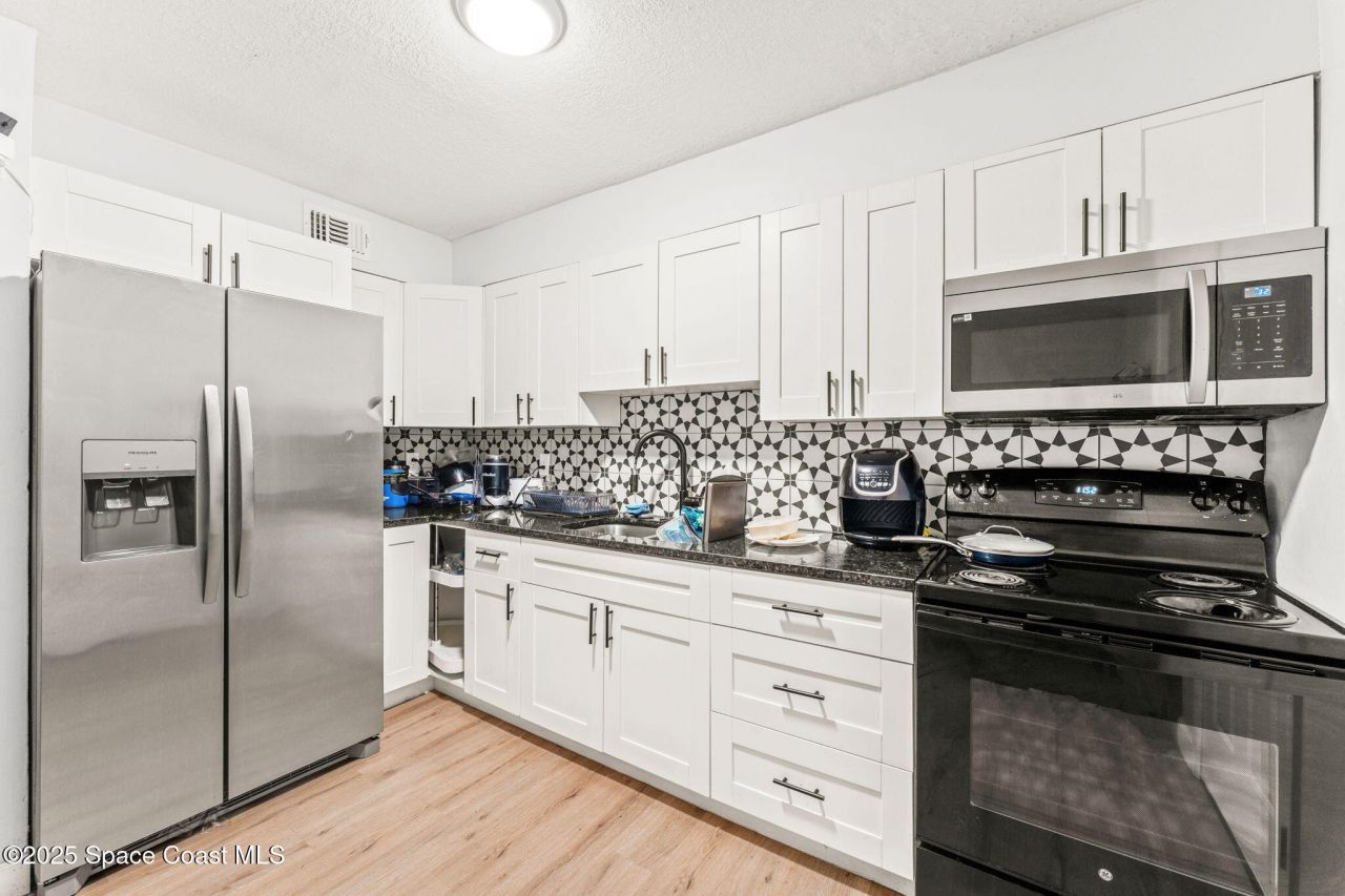 51,55,59 E 32nd Street, Jacksonville, FL 32208 Photo