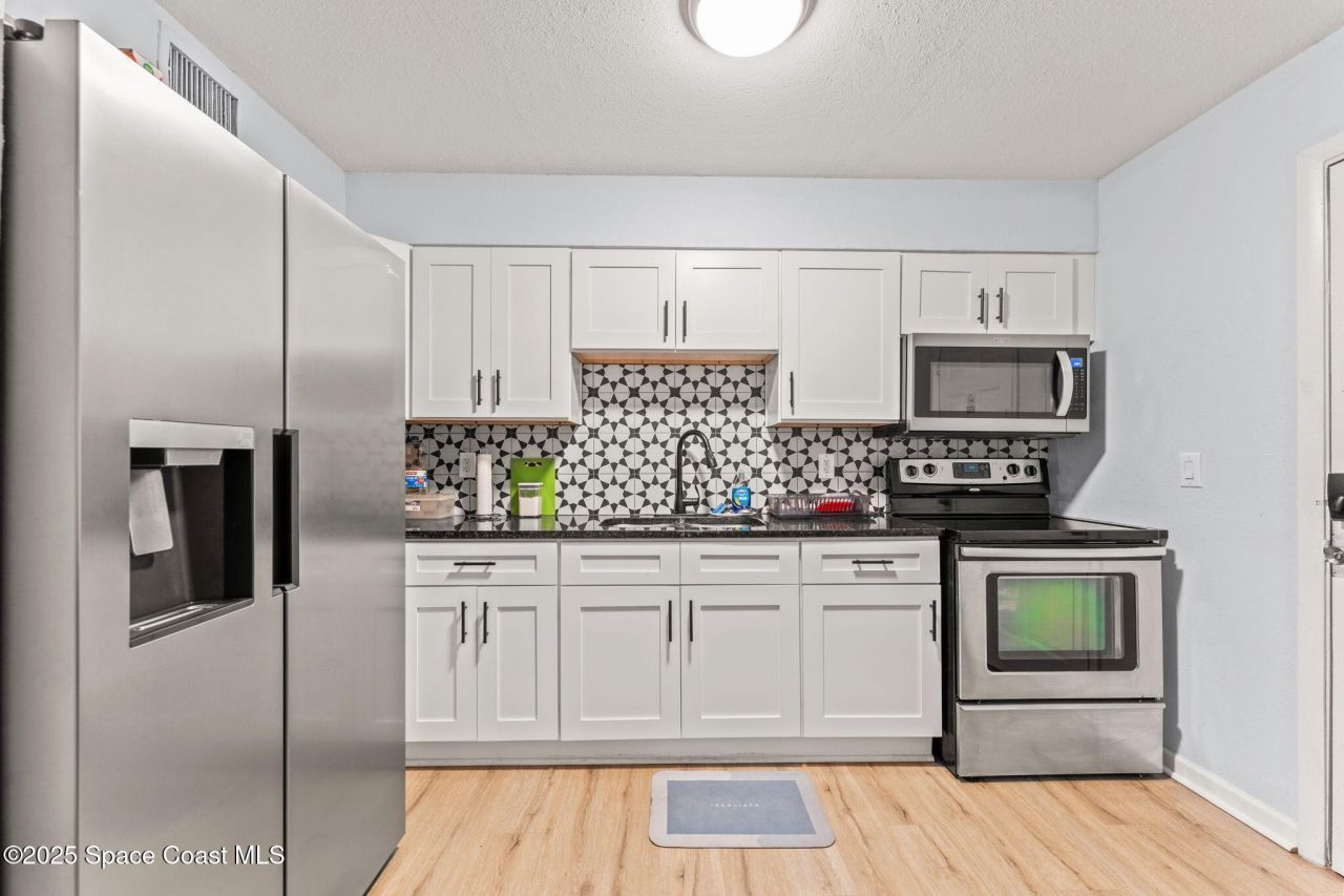 51,55,59 E 32nd Street, Jacksonville, FL 32208 Photo