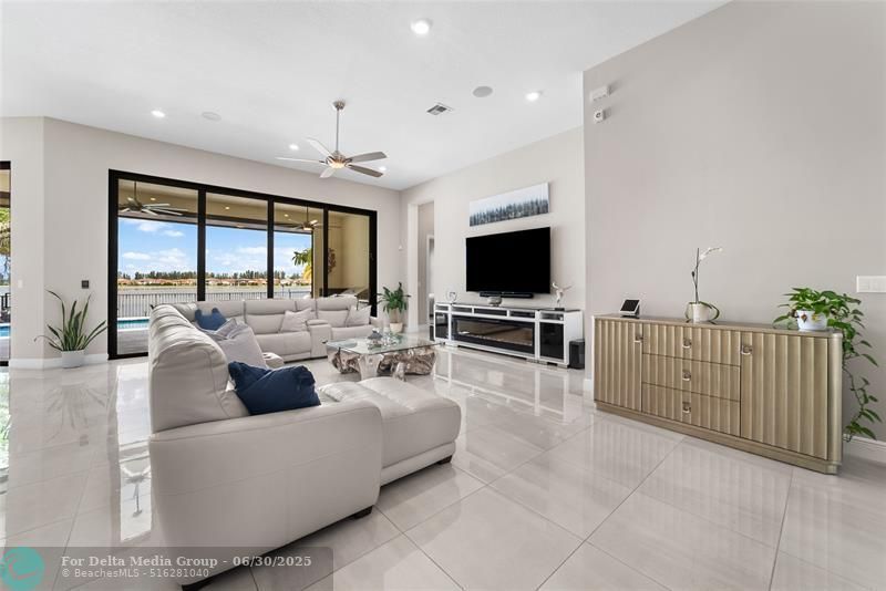 9295 Parkland Bay Dr, Parkland, FL 33076 Photo