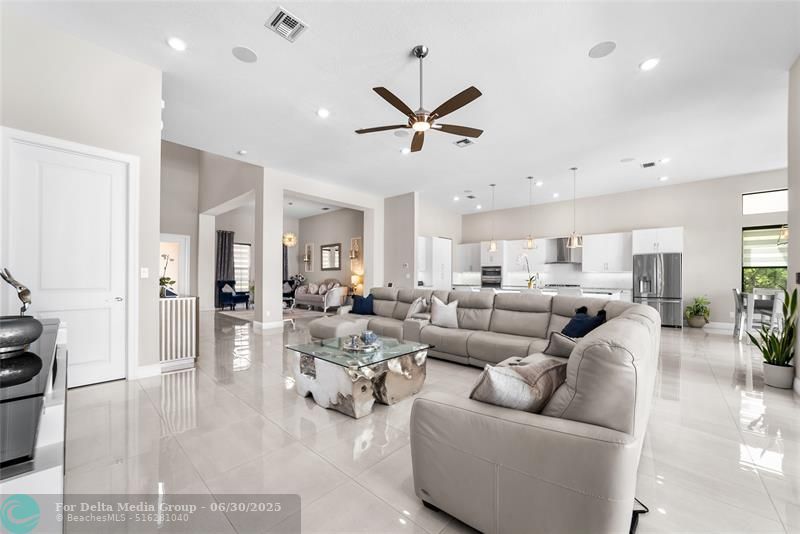 9295 Parkland Bay Dr, Parkland, FL 33076 Photo