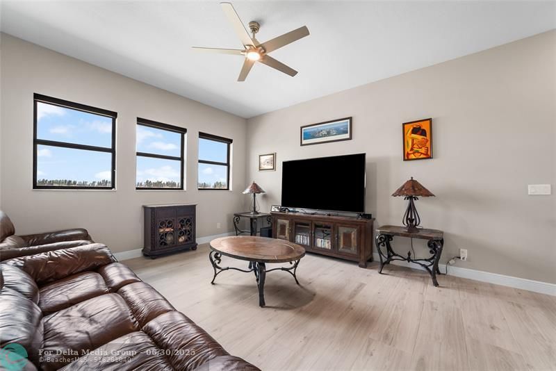 9295 Parkland Bay Dr, Parkland, FL 33076 Photo