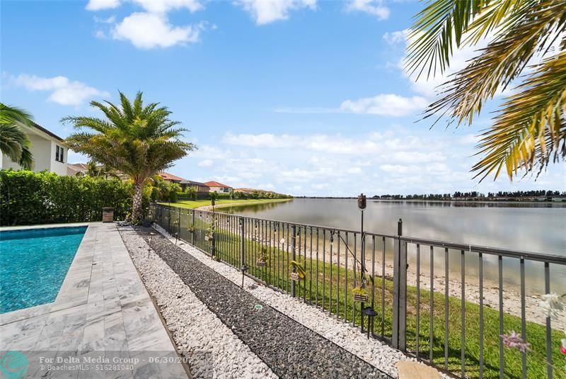 9295 Parkland Bay Dr, Parkland, FL 33076 Photo