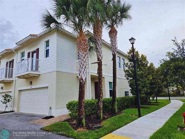 99 Palm Ln, Unit 99, Royal Palm Beach, FL 33411