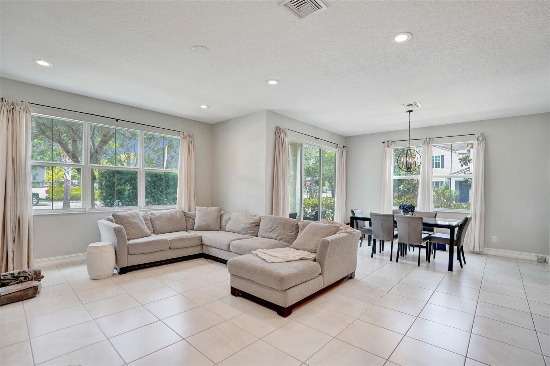 99 Palm Ln, Unit 99, Royal Palm Beach, FL 33411 Photo