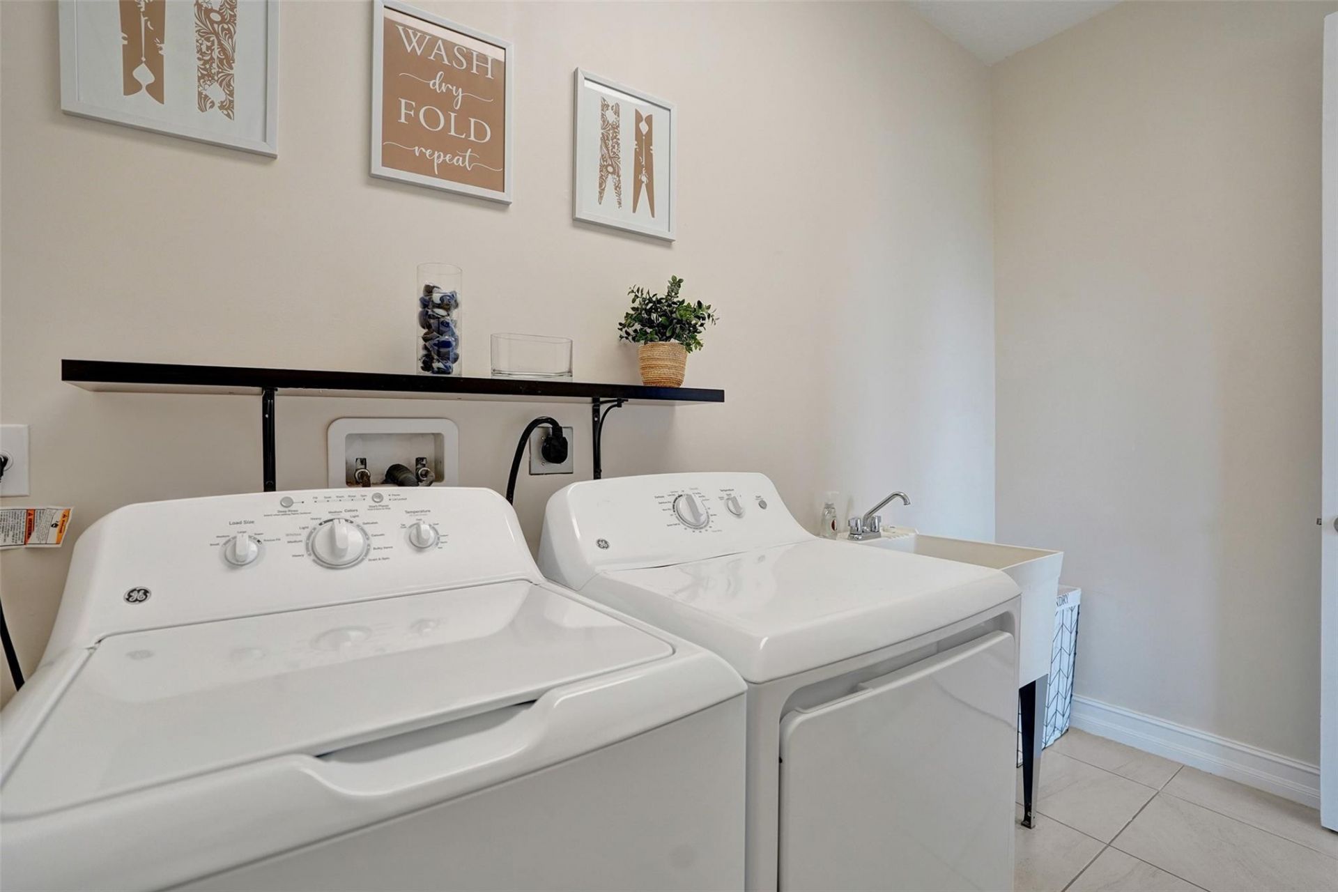 99 Palm Ln, Unit 99, Royal Palm Beach, FL 33411 Photo