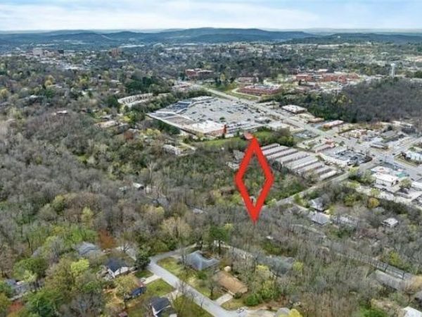 Lot 11 N Walnut Avenue, Fayetteville, AR 72701