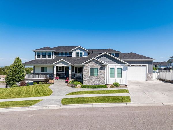 3076 Lois Lane, Pocatello, ID 83201