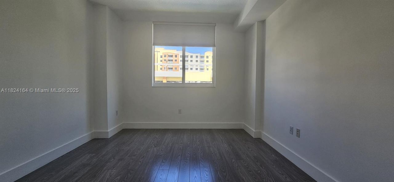 2775 NE 187th St, Unit 424, Aventura, FL 33180 Photo