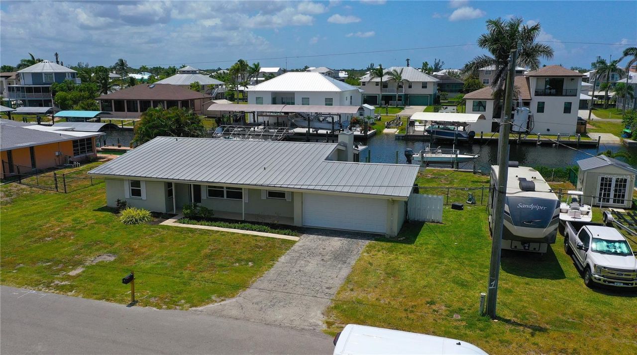 24239 Yacht Club Boulevard, Punta Gorda, FL 33955 Photo