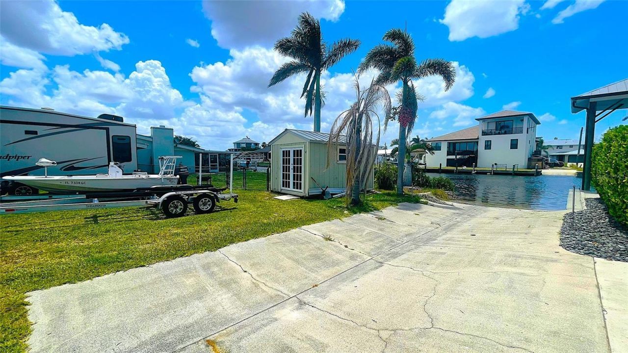 24239 Yacht Club Boulevard, Punta Gorda, FL 33955 Photo