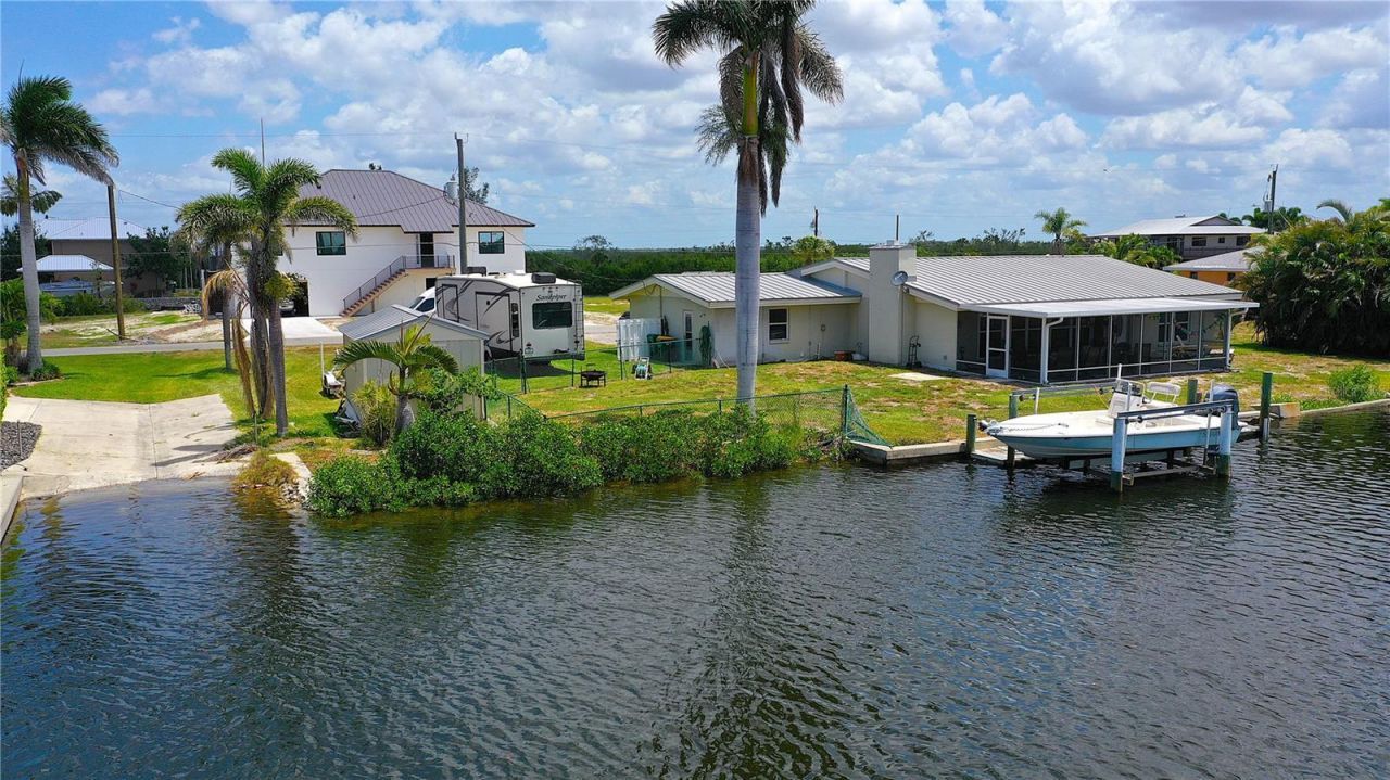 24239 Yacht Club Boulevard, Punta Gorda, FL 33955 Photo