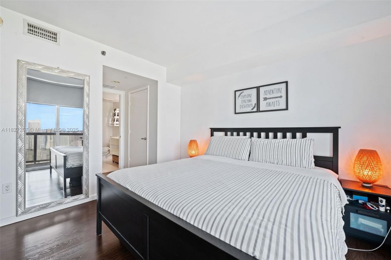 50 Biscayne Blvd, Unit 3605, Miami, FL 33132 Photo