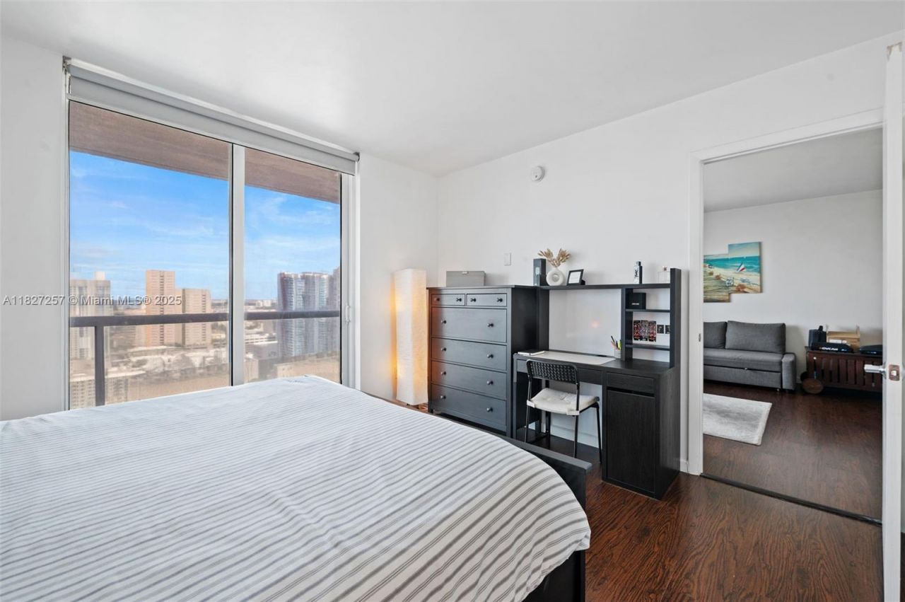 50 Biscayne Blvd, Unit 3605, Miami, FL 33132 Photo