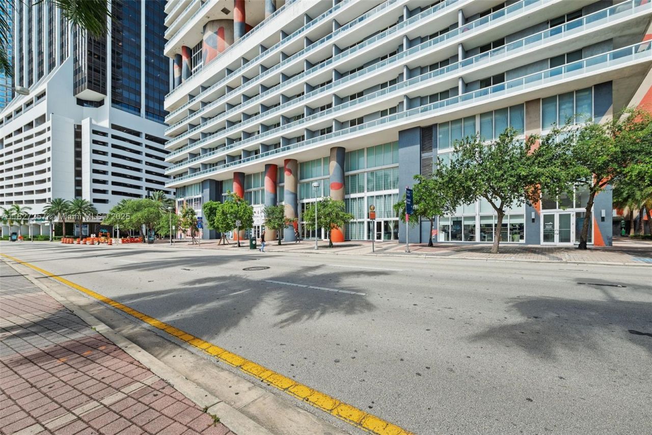 50 Biscayne Blvd, Unit 3605, Miami, FL 33132 Photo