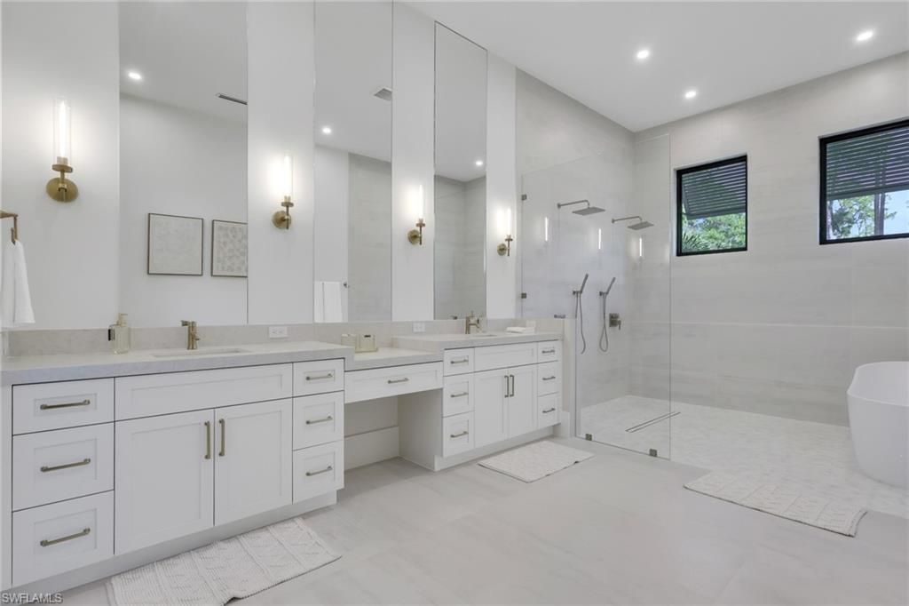 5174 Sycamore Dr, Naples, FL 34119 Photo