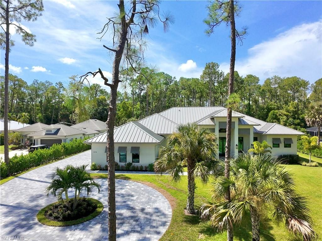 5174 Sycamore Dr, Naples, FL 34119 Photo