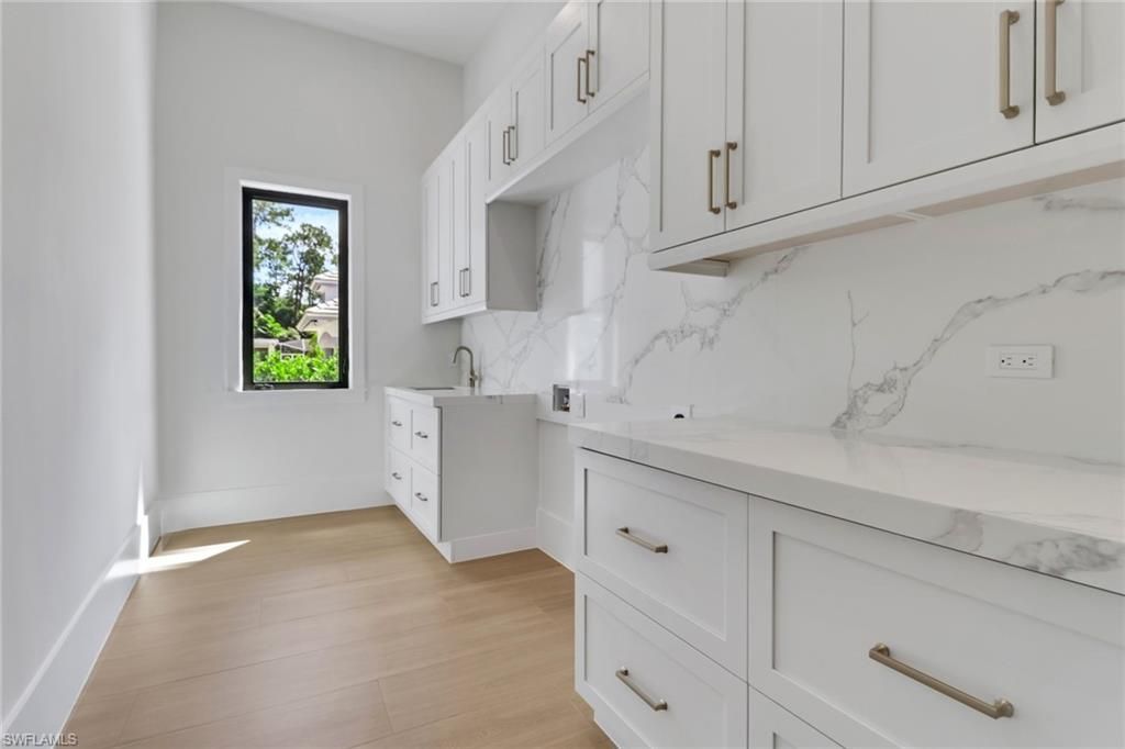 5174 Sycamore Dr, Naples, FL 34119 Photo