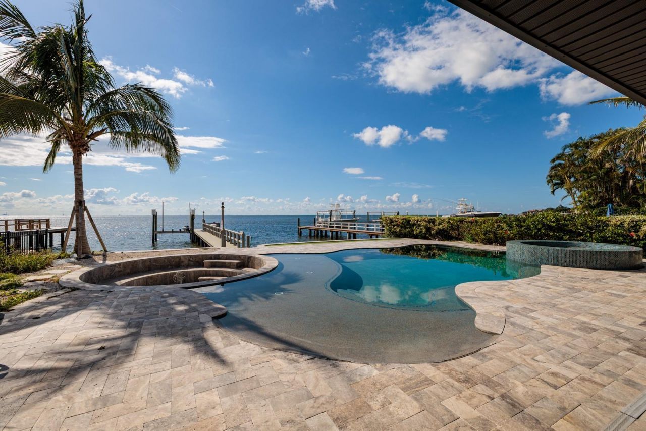 3319 Bayshore Boulevard Ne, Saint Petersburg, FL 33703 Photo