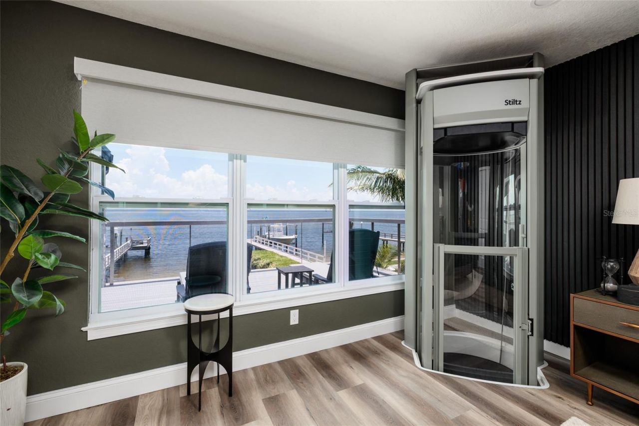 3319 Bayshore Boulevard Ne, Saint Petersburg, FL 33703 Photo