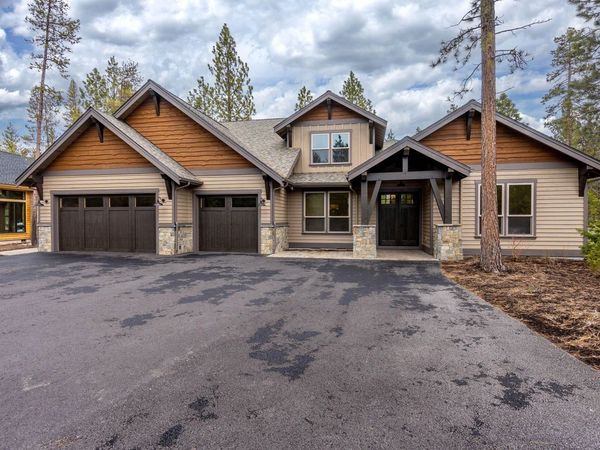 56887 Dancing Rock Loop, Unit 15B, Bend, OR 97707