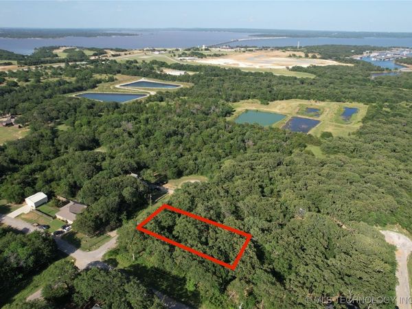 1944 Black Oak Trail , Kingston, OK 73439