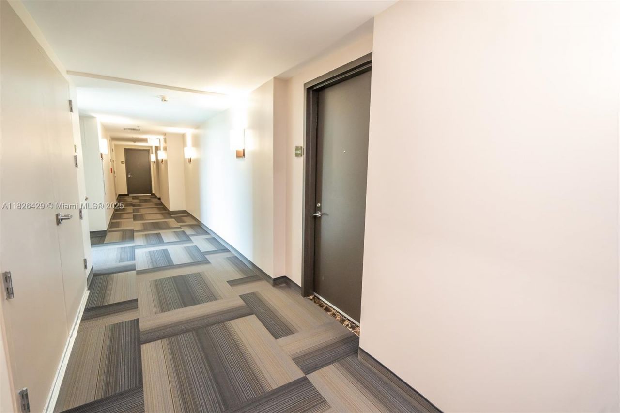 2641 N Flamingo Rd, Unit 1603N, Sunrise, FL 33323 Photo