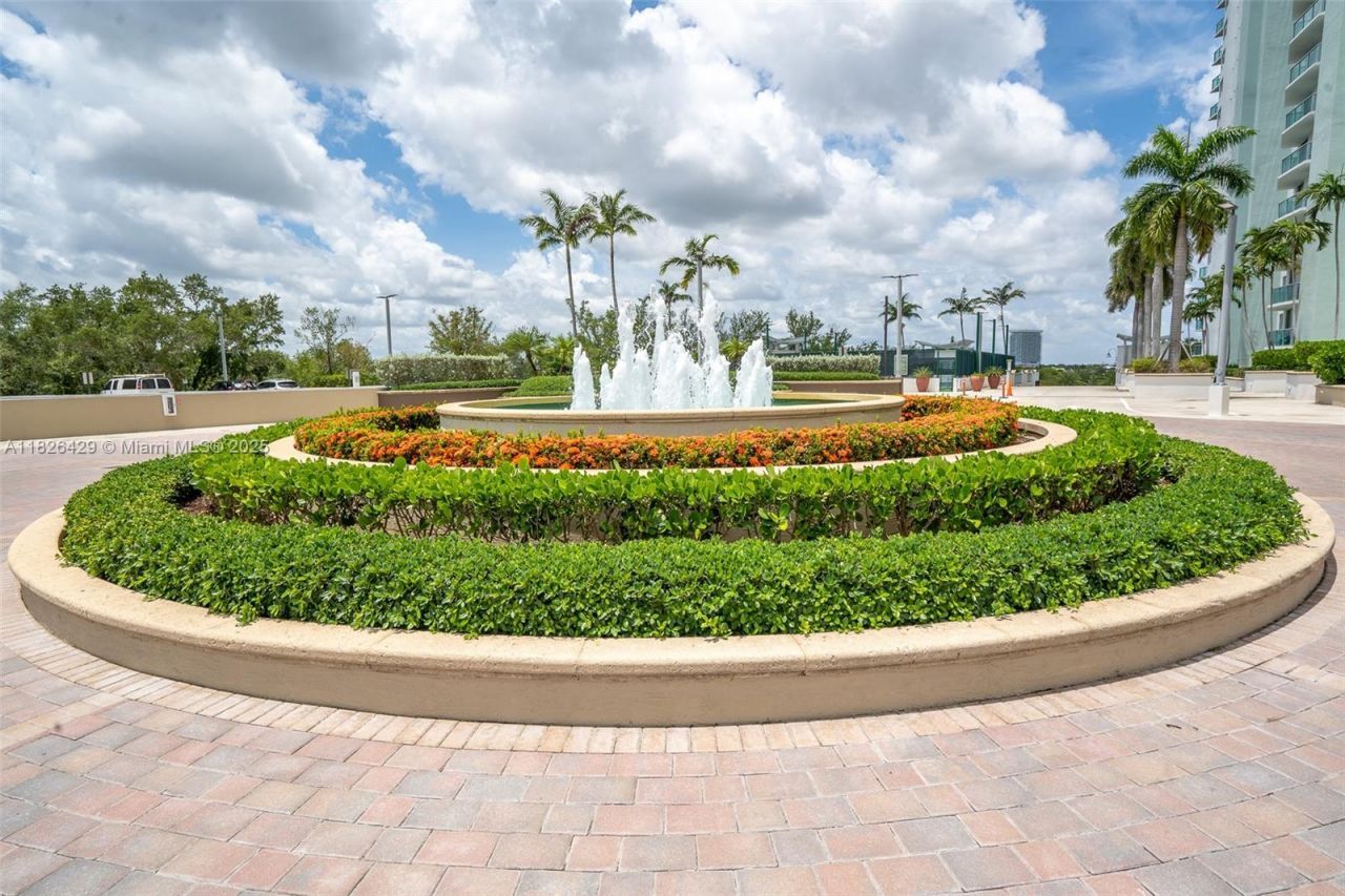 2641 N Flamingo Rd, Unit 1603N, Sunrise, FL 33323 Photo