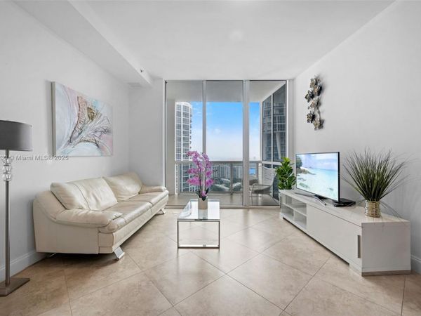 18201 Collins Ave, Unit 4705, Sunny Isles Beach, FL 33160