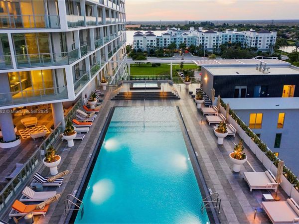 2000 Metropica Way, Unit 1605, Sunrise, FL 33323