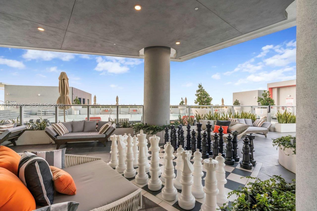 2000 Metropica Way, Unit 1605, Sunrise, FL 33323 Photo