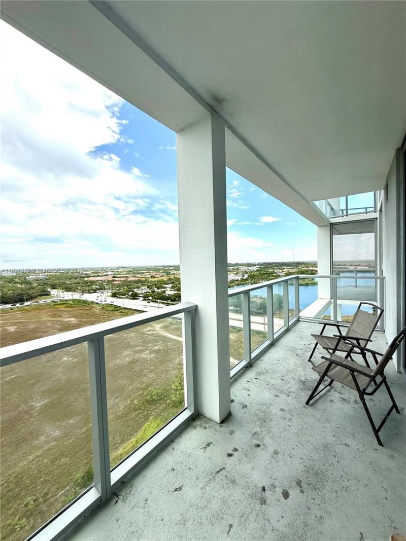 2000 Metropica Way, Unit 1605, Sunrise, FL 33323 Photo