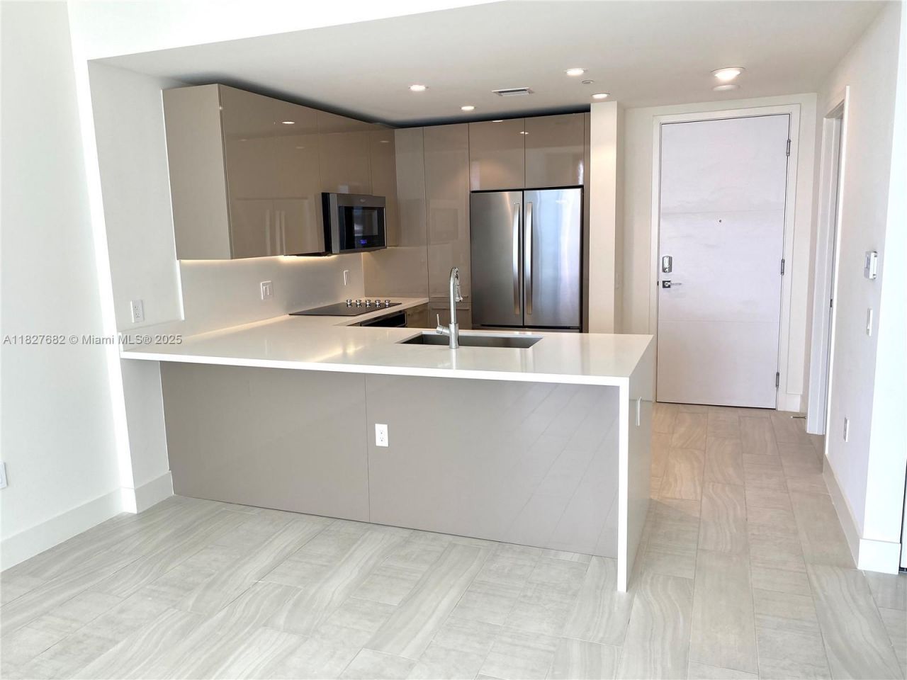 2000 Metropica Way, Unit 1605, Sunrise, FL 33323 Photo