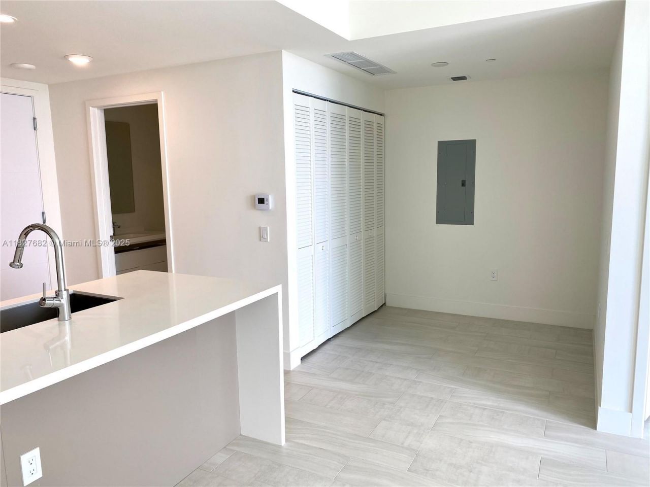 2000 Metropica Way, Unit 1605, Sunrise, FL 33323 Photo