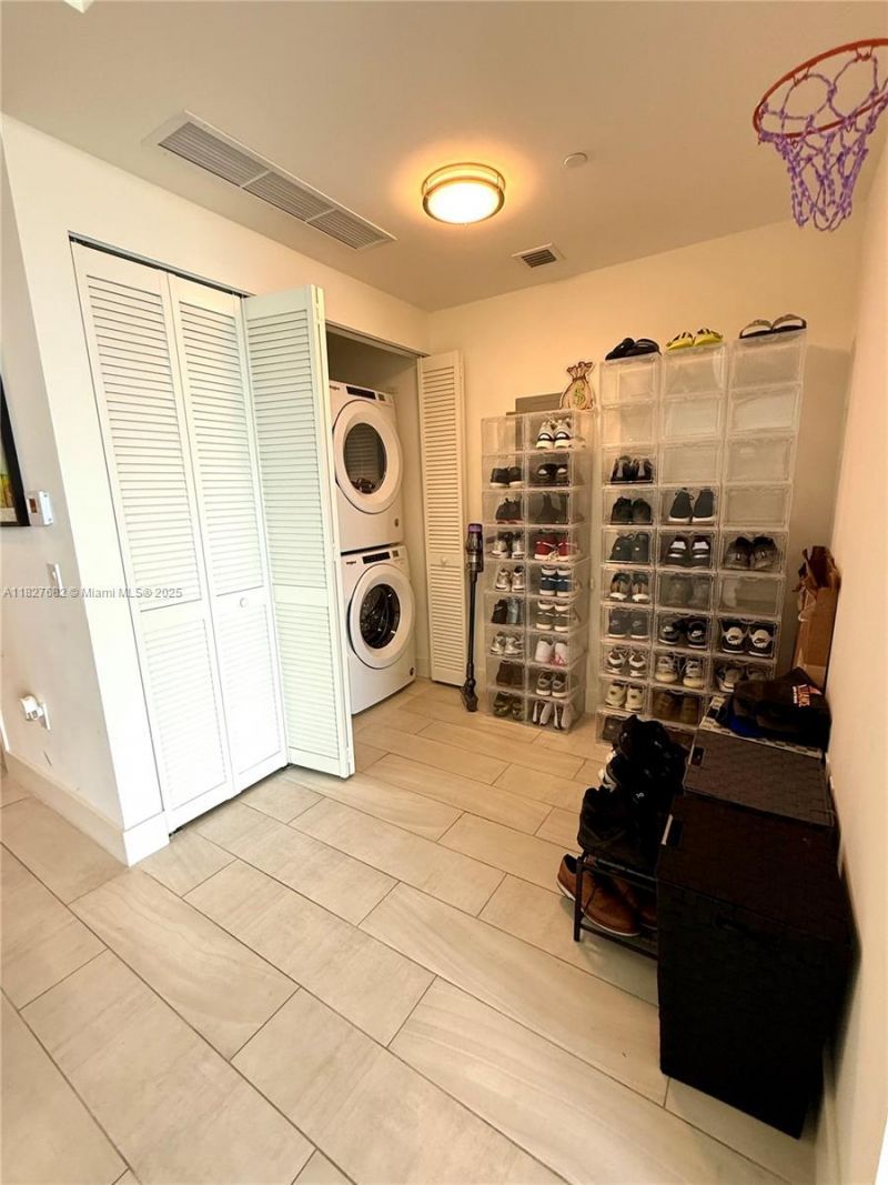 2000 Metropica Way, Unit 1605, Sunrise, FL 33323 Photo