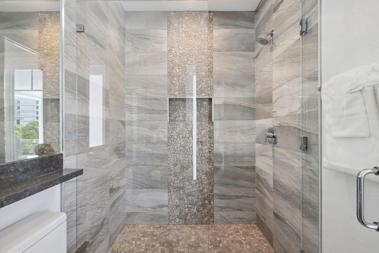 461 Venus Drive, Unit 1, Juno Beach, FL 33408 Photo